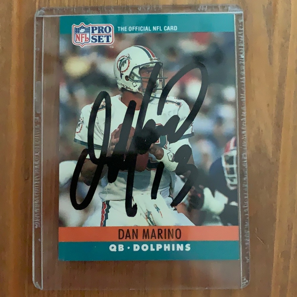 Signed Dan Marino card
